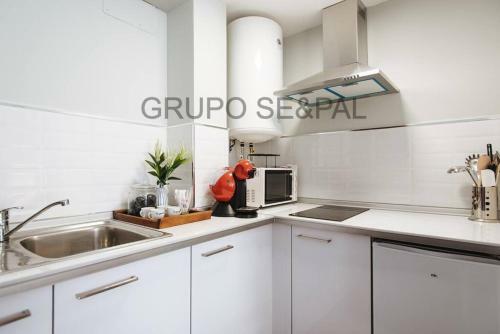 Cder Apartment Center Cathedral And Alc�zar