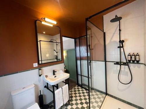 The Honest Hotel