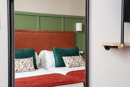 The Honest Hotel