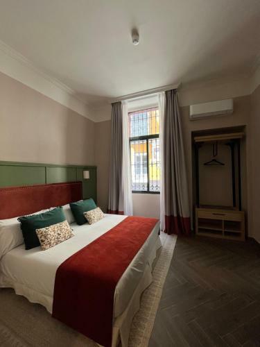 The Honest Hotel