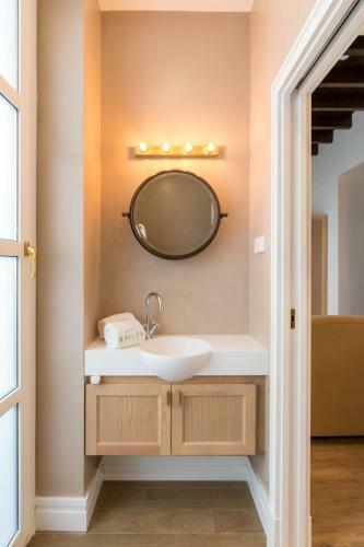 The Honest Hotel