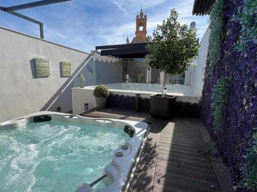 Luxuriously 3 Beds Apartment With Private Jacuzzi