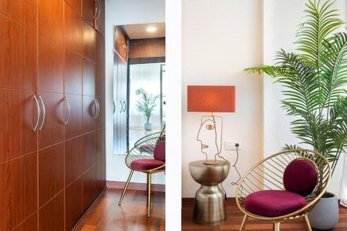 Monkeys Apartments La Campana Suites
