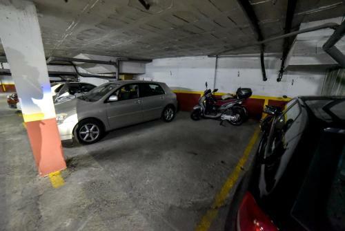 Apartamento Peace, Pool & Parking At Centre