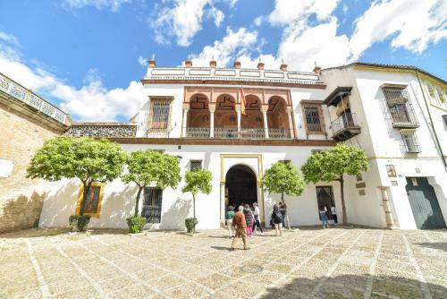 Apartamento Peace, Pool & Parking At Centre