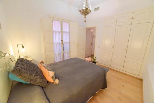 Apartamento Peace, Pool & Parking At Centre