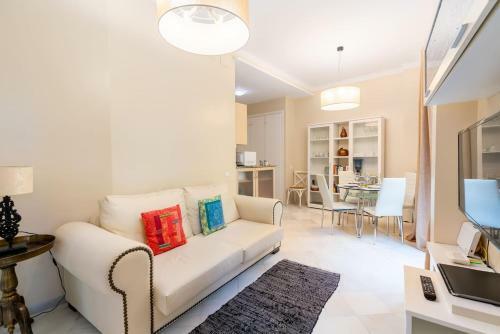 Apartamento Puente Y Pell�n By Thegoodtourist