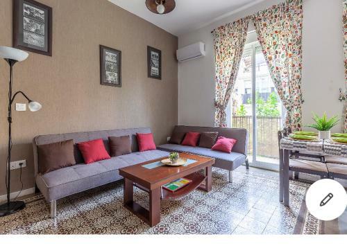 Acogedor Apartamento Con Agradable Balconcito