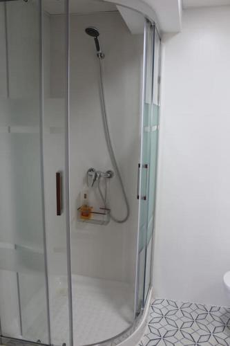 Roch2 - Modern Apartment Near Metro