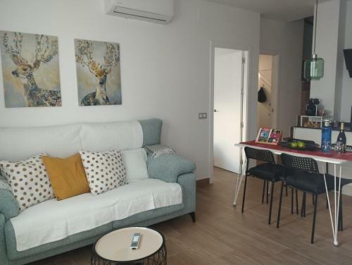Apartamento Atico Aire De Triana