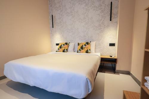 Hostal The Clover
