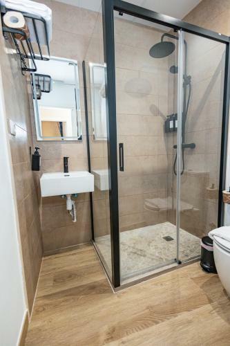 Hostal The Clover