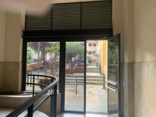 Apartamento Pr�ximo Al Centro De 2 Dormitorios Con Piscina.