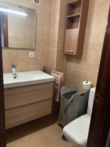 Apartamento Pr�ximo Al Centro De 2 Dormitorios Con Piscina.