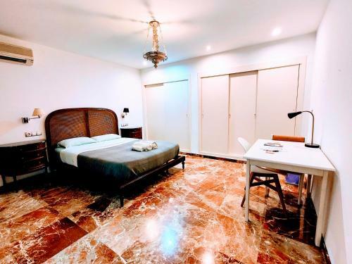 Habitaci�n Doble Con Ba�o Privado En El Centro De Sevilla