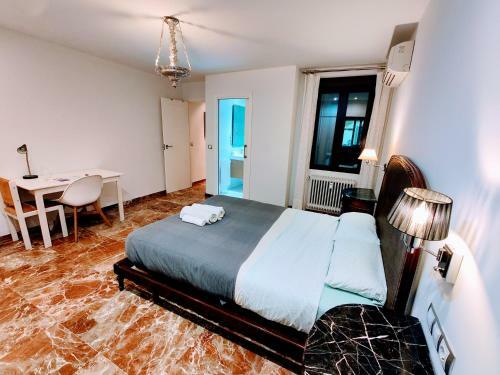 Habitaci�n Doble Con Ba�o Privado En El Centro De Sevilla