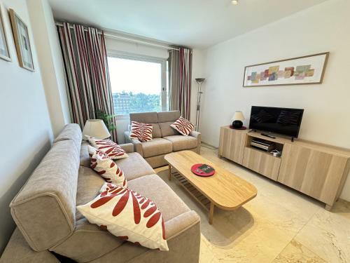 Estupendo Apartamento Junto A Plaza De Espa�a