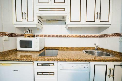 Apartamento En El Barrio De San Lorenzo, Junto A La Bas�lica Del Gran Poder