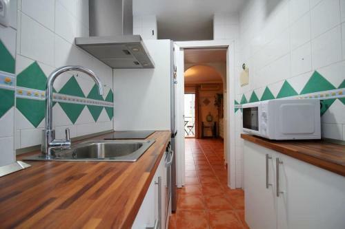Apartamento En Barrio T�pico. Conoce La Aut�ntica Sevilla