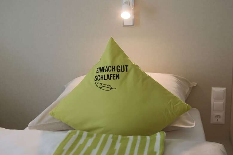 Smart Motel