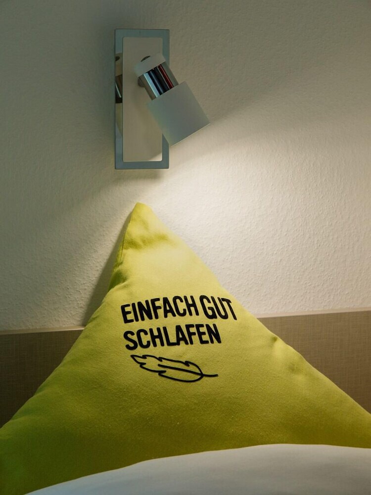 Smart Motel