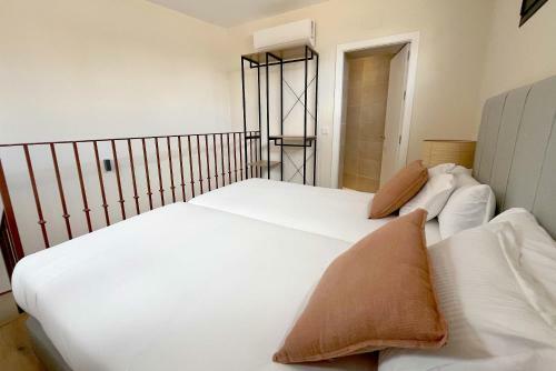 Apartamento Genteel Home Rodrigo Caro