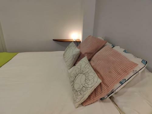 Luminoso Apartamento Casco Hist�rico Feria - Alameda