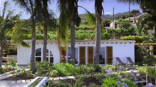 Villa Encanta