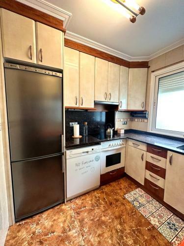 Apartamento Piso Soleado, Pr�ximo Al Centro, 8 Plazas Y F�cil Aparcamiento