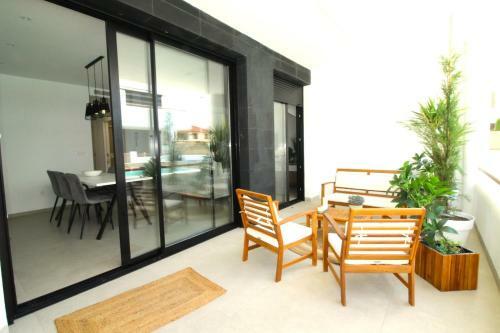 Apartamento Elvira Home, Santiago De La Ribera, Aq-156