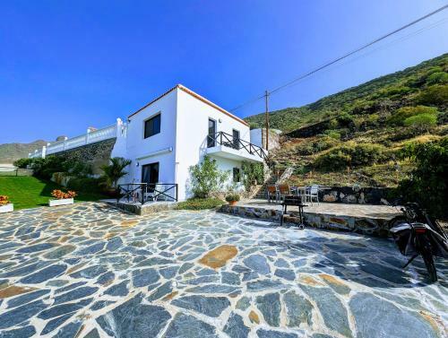 Sea View House Pride & Joy - Adults Only