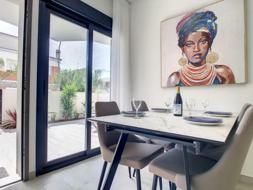 Elisa Beach Apartment - 8209