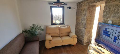 T�pica Casa De Piedra