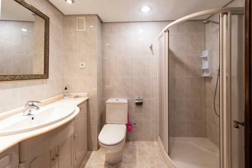 Apartamento A 10 Mn De Playas, Avenida Principal De Santander