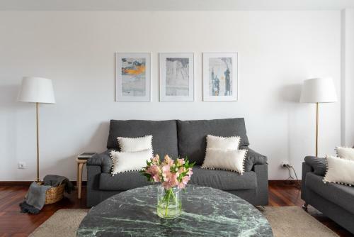Apartamento En Alto Miranda Con Parking