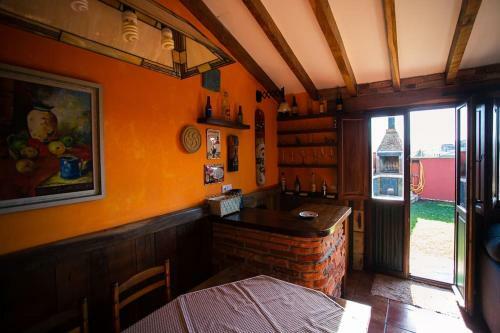 Casa Independiente Con Chimena, Jard�n Y Barbacoa