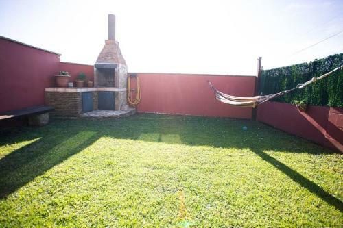 Casa Independiente Con Chimena, Jard�n Y Barbacoa