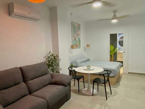 Hostal Santa Pola Suites