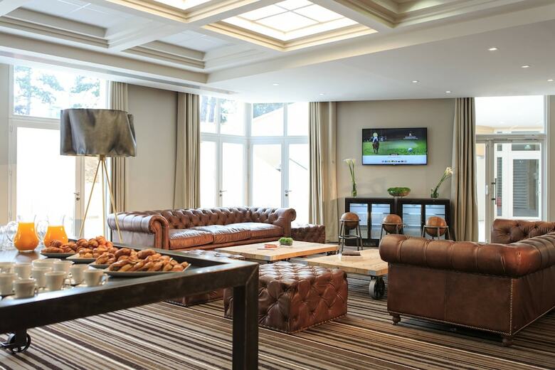 Hotel Renaissance Paris Hippodrome De Saint-cloud