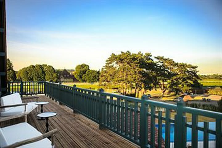 Hotel Renaissance Paris Hippodrome De Saint-cloud