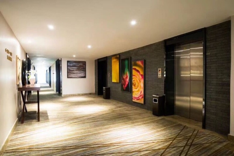 Zhuhai Aqueen Hotel