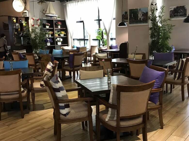 Zhuhai Aqueen Hotel