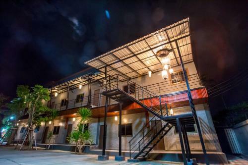 Albergue First Residence