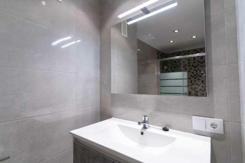 Apartamento Reformado Escasos Minutos Playa Ascensor AA