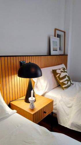 Rosa De Ciudad. Chalet C�ntrico Con Mucha Intimidad
