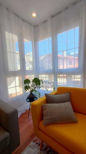 Rosa De Ciudad. Chalet C�ntrico Con Mucha Intimidad