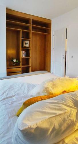 Rosa De Ciudad. Chalet C�ntrico Con Mucha Intimidad