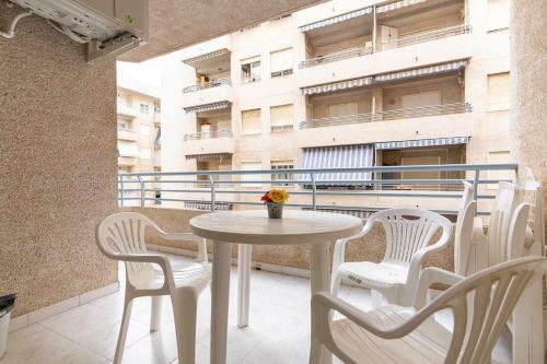 Apartamento Terraza AA Ascensor 1 Min Playa Equipado