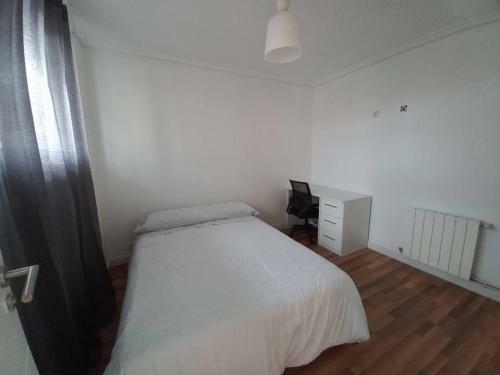 Apartamento En Santander Soleado Y Con Terraza.