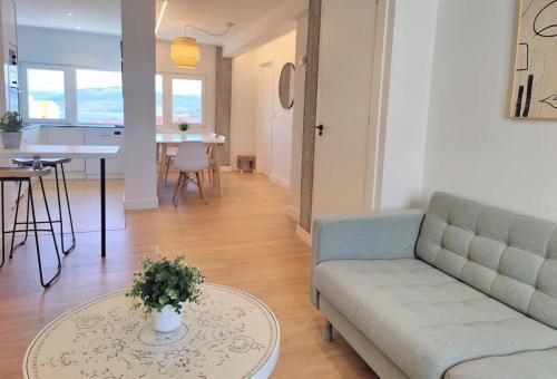 Apartamento Vistas, Reci�n Reformado, 2 Dormitorios Dobles.